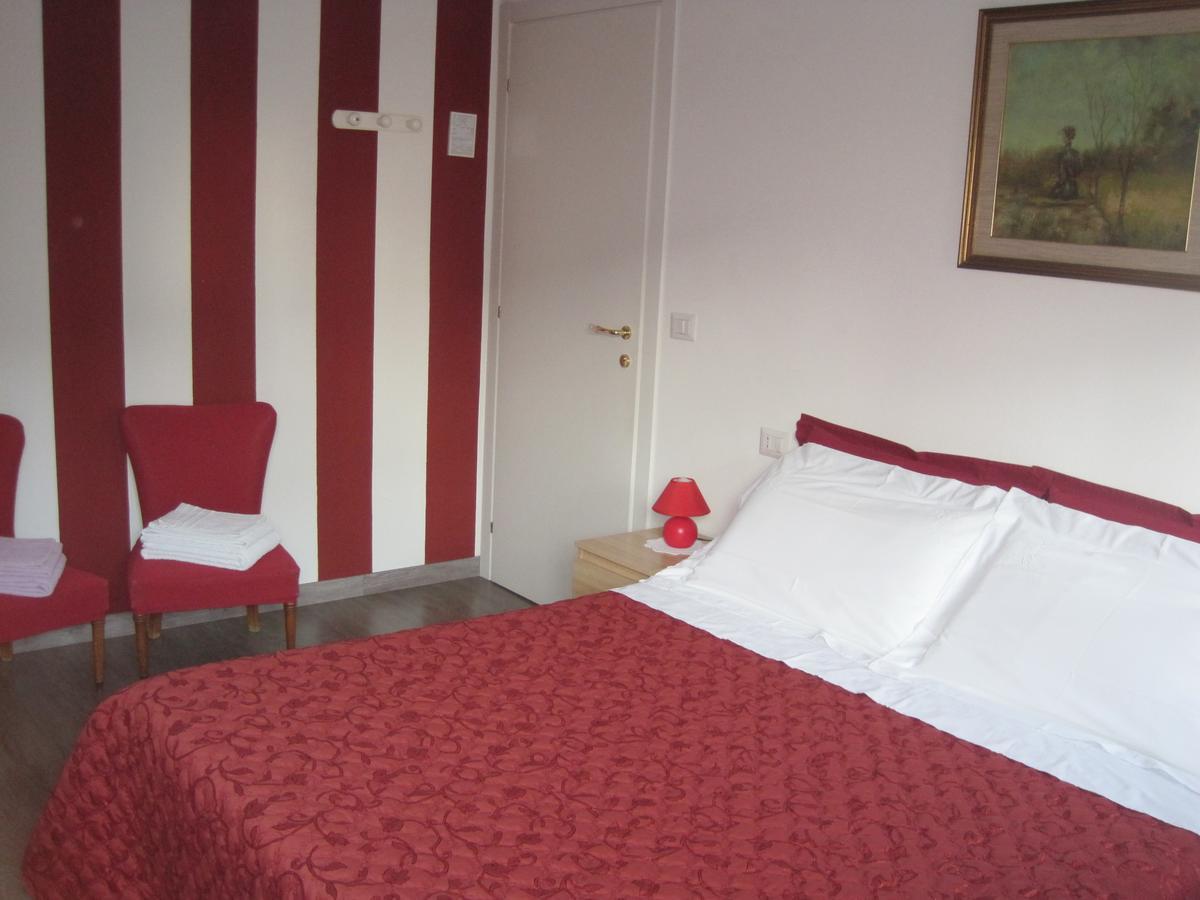 Bed And Breakfast Lo Scrigno Polinago Exterior photo